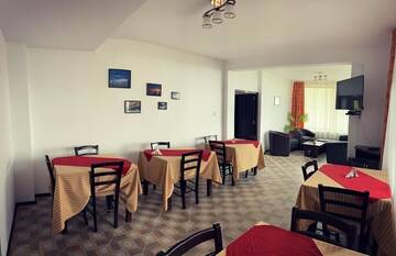 Фото номера Двухместный номер с 1 кроватью и видом на горы Лоджи Cabana Cota 1700 г. Рынка 3