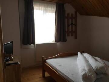 Фото номера Дом с 4 спальнями Лоджи Vila Carla Elena Ranca г. Рынка 11