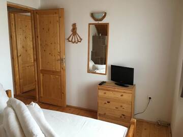 Фото номера Дом с 4 спальнями Лоджи Vila Carla Elena Ranca г. Рынка 13