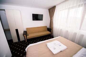 Фото номера Трехместный номер Лоджи Antonia Spa 180° Panaromic View 3 г. Рынка 5