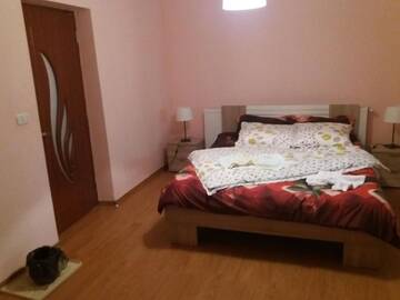 Фото номера Трехместный номер Гостевой дом Vila Ranca г. Рынка 36